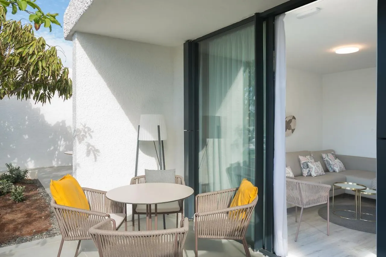 Bungalows Dona Rosa Playa del Ingles  Spain
