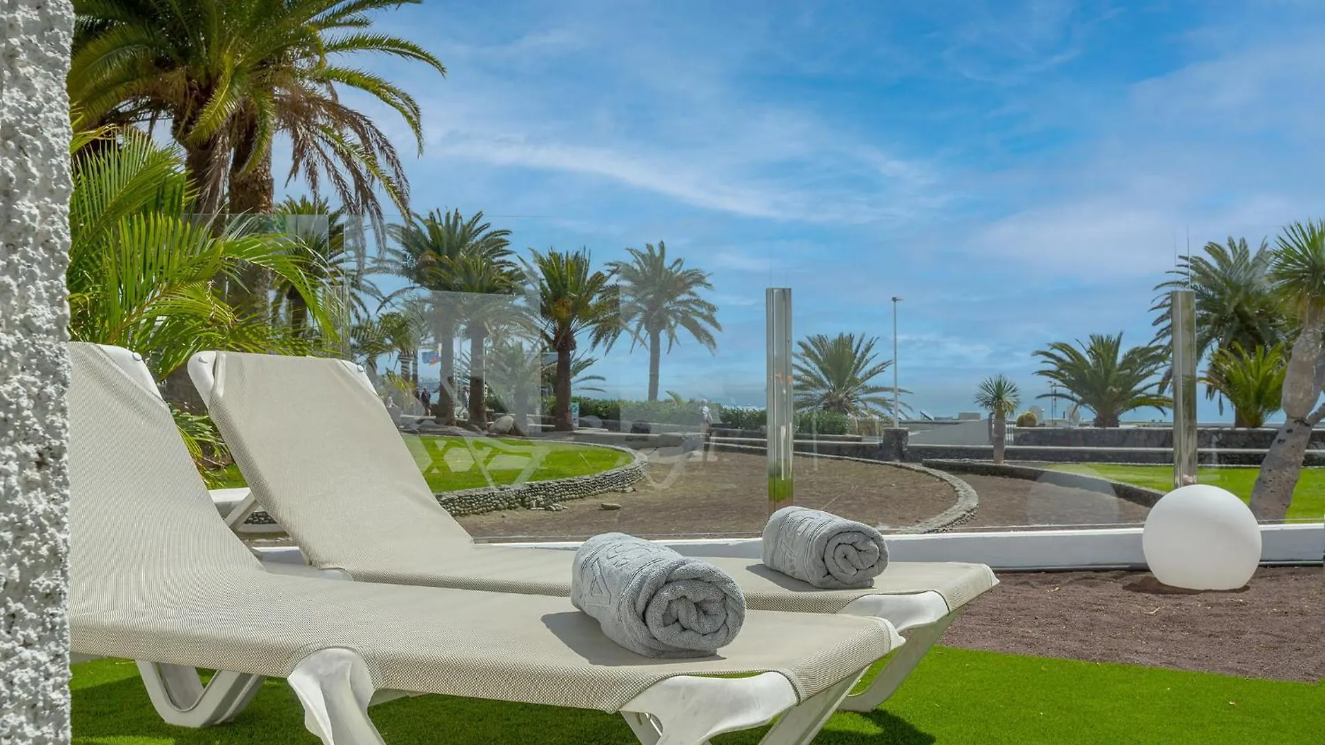 Bungalows Dona Rosa Playa del Ingles  2*, Playa del Ingles (Gran Canaria) Spain